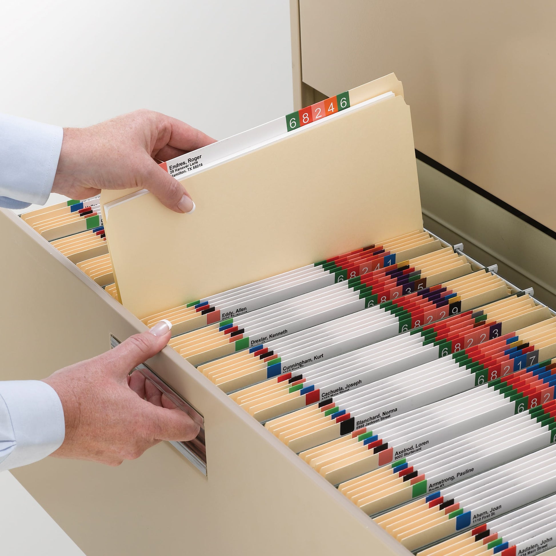 Standard File Folders, Straight-Cut Tab, Manila Color, Letter Size, Set of 100, 086486103008