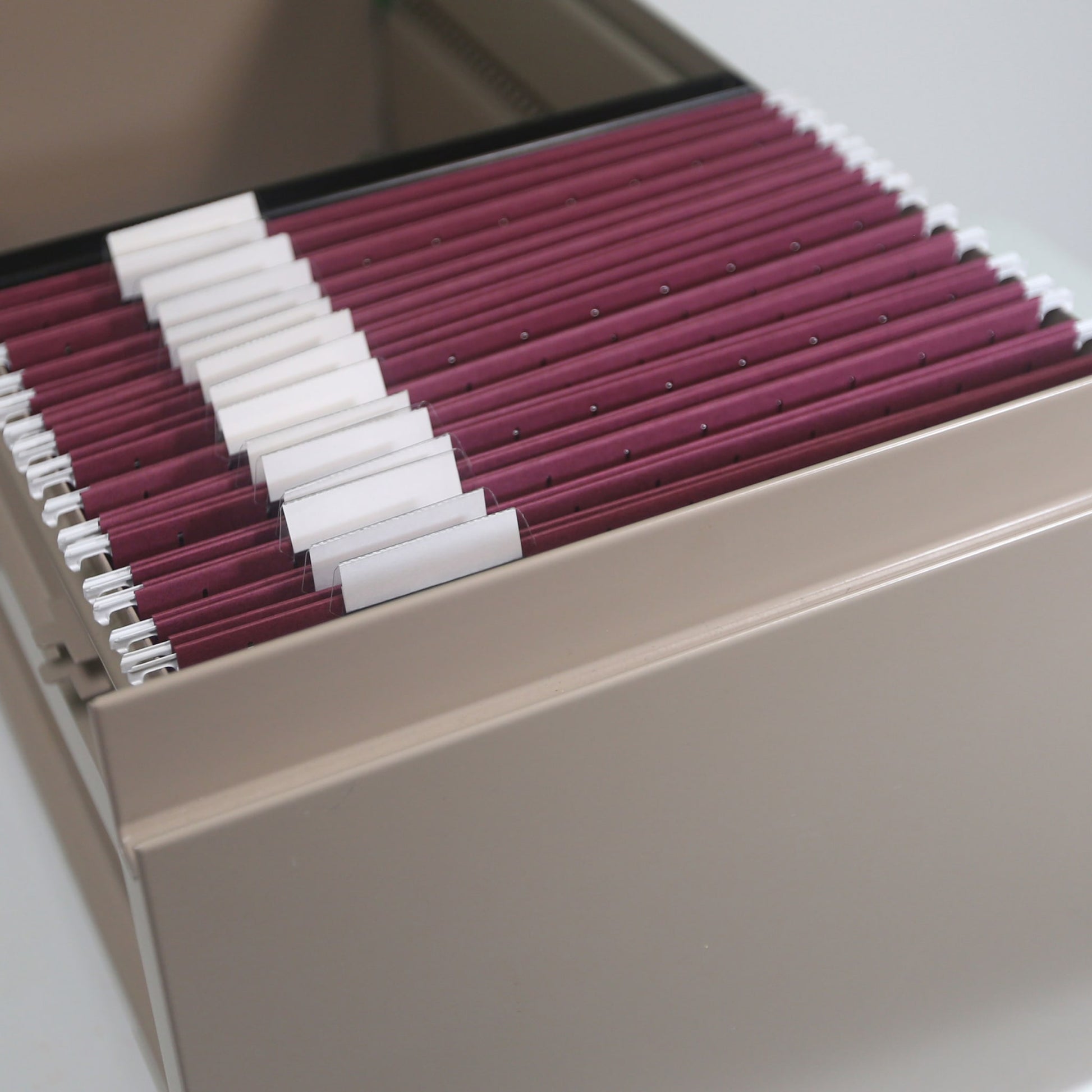 Standard Hanging File Folders with 1/5-Cut Tabs, Maroon Color, Letter Size, Set of 25, 086486640732